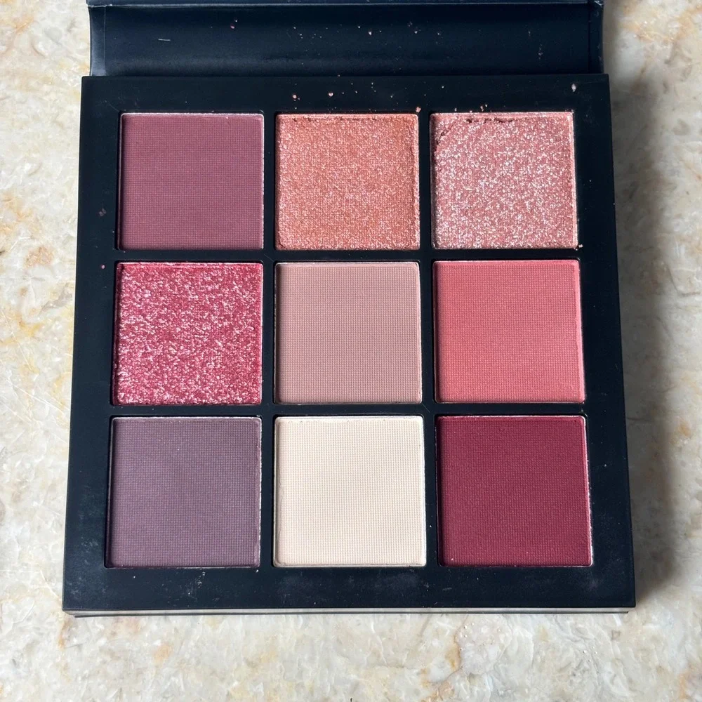 HUDA BEAUTY new without